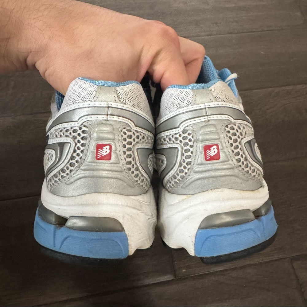 New Balance 860 Light Gray and Sky Blue Running Shoes - Picture 7 of 7
